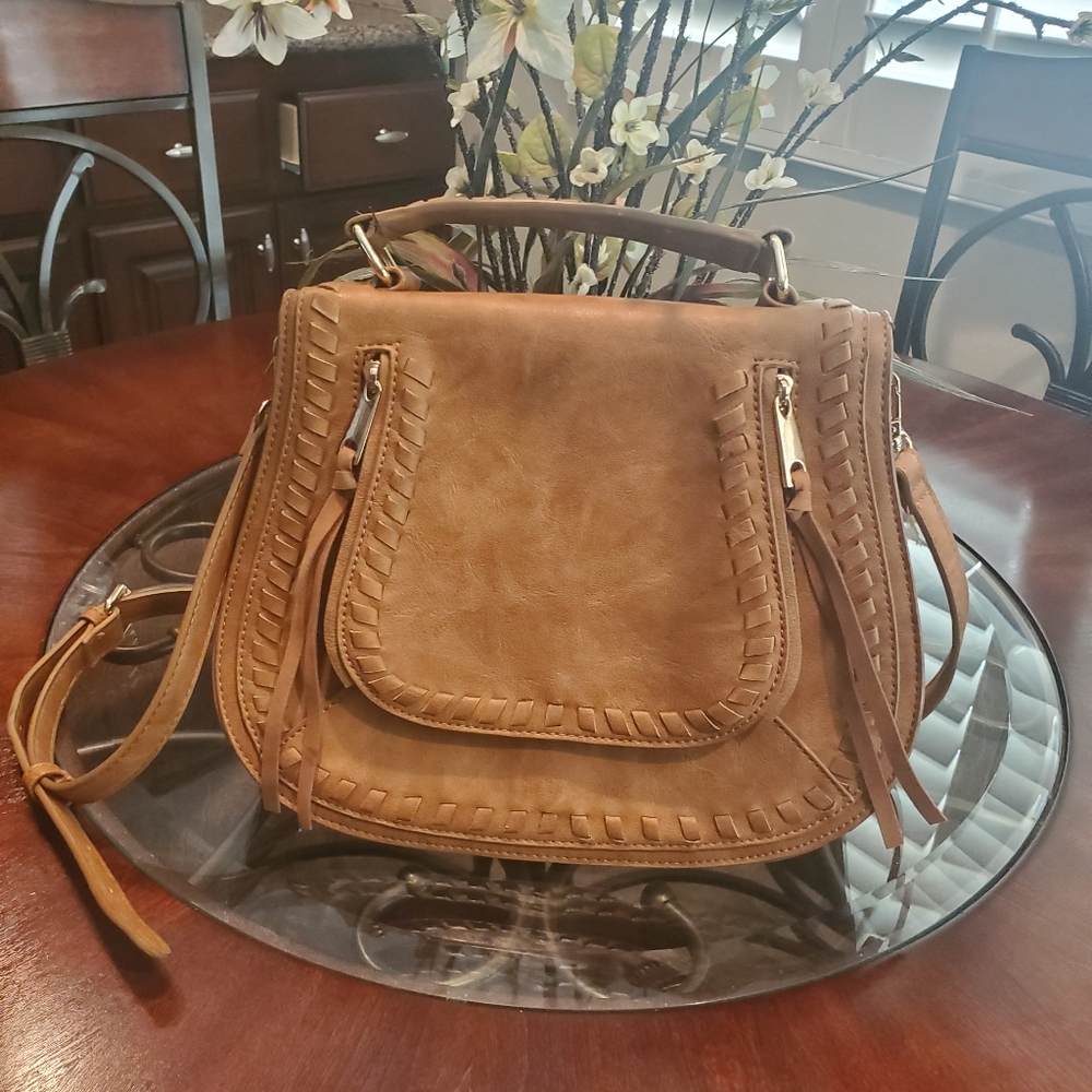 Urban Expressions Saddle Crossbody Shoulder Bag